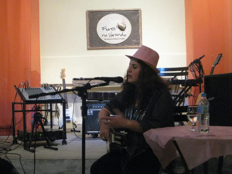 Sarau na Casa Rosa — São Paulo